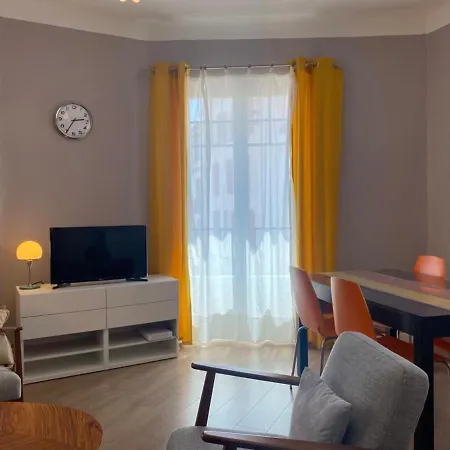 Appartement Charmant T3 Lumineux Avec Cuisine Neuve Et Proche Plages A Saint Charles, - Fr-1-239-968 Biarritz
